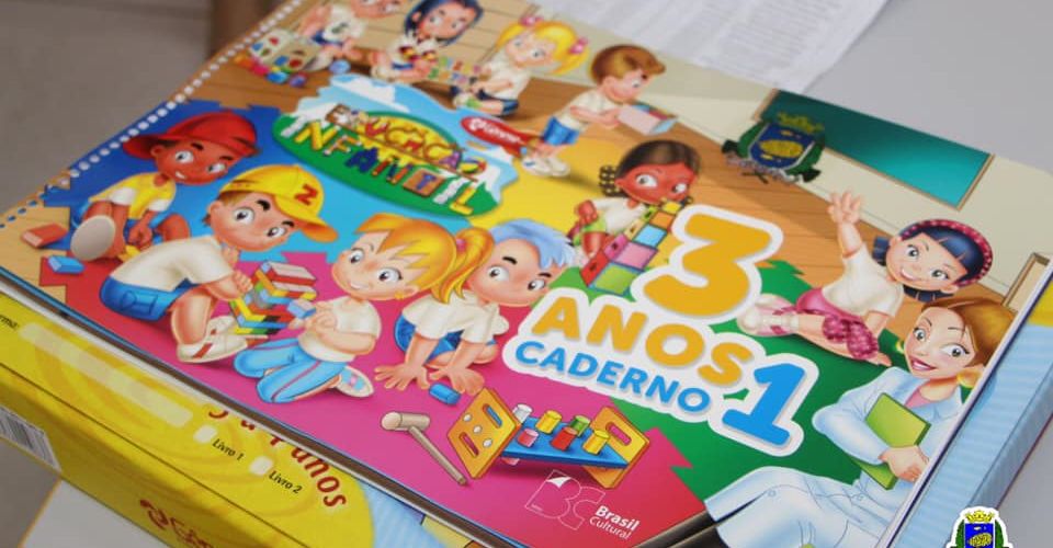 Entrega de Kit's Escolares e Kit Lanche para os Alunos da Rede Municipal